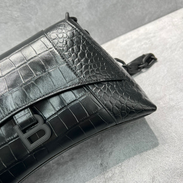 Ba*len*cia*ga downtown small shoulder bag with chain