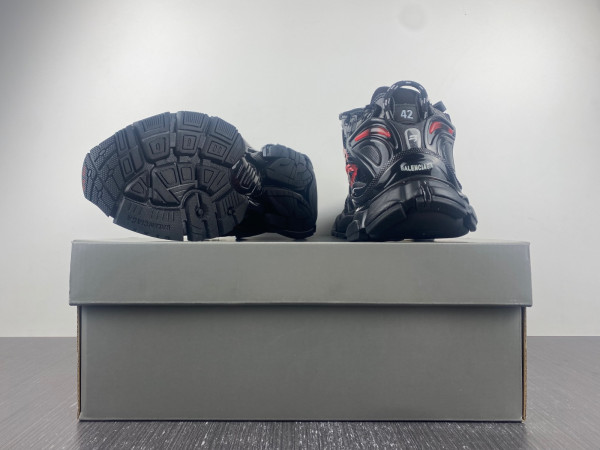 Ba*len*cia*ga runner sneaker