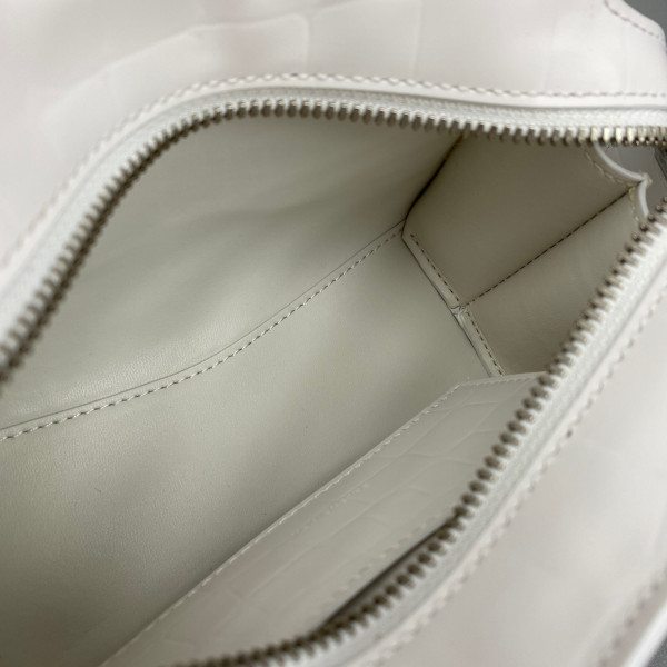 Ba*len*cia*ga neo classic nano top handle bag