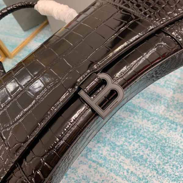 Ba*len*cia*ga hourglass stretched top handle bag