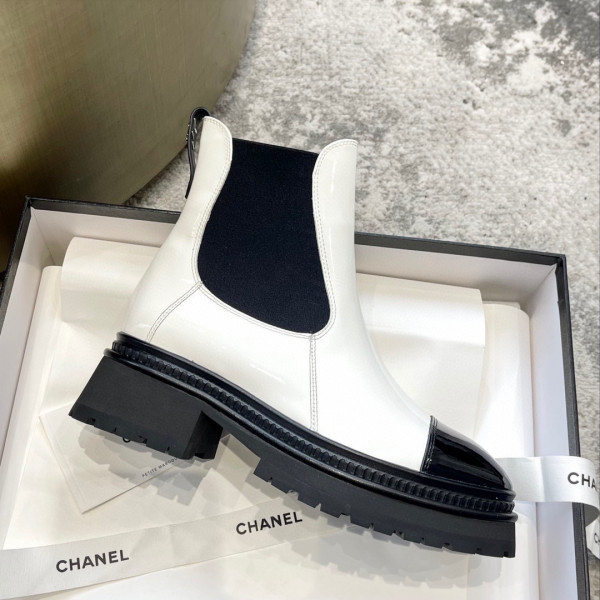 CL ANKLE BOOTS
