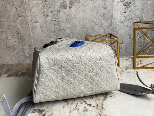 l0*is V*t0n ellipse backpack