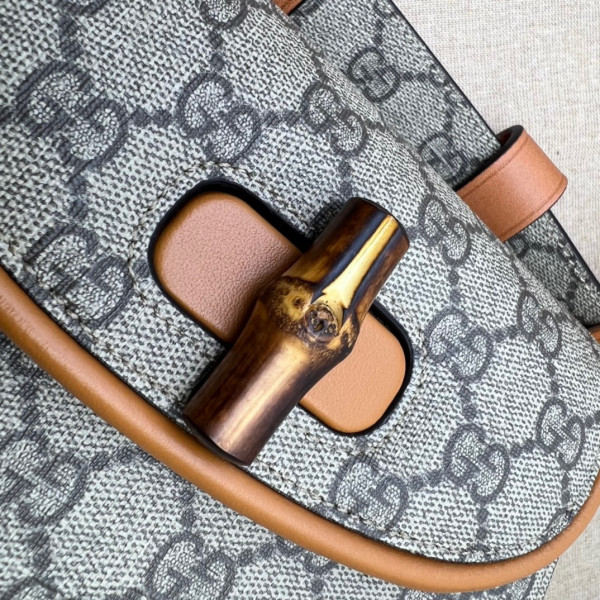 G*u*i bamboo 1947 mini belt bag