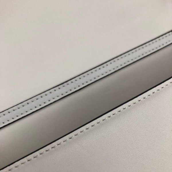 CHLOÉ NILE MINAUDIÈRE