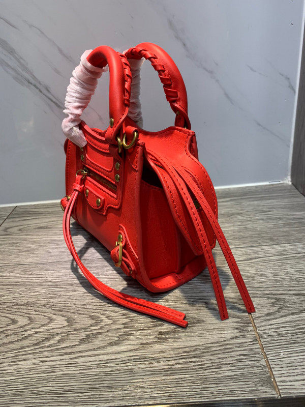 Ba*len*cia*ga neo classic nano top handle bag