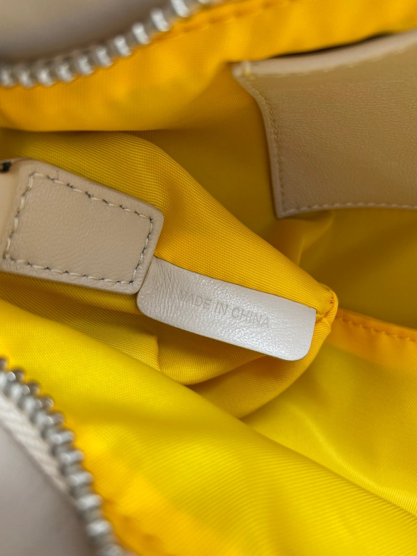 B**rry small quilted lambskin soft lola bag