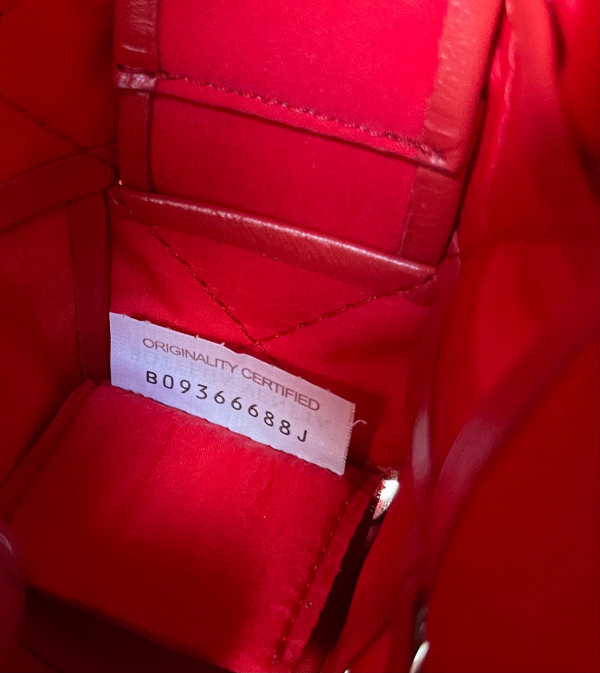 bo*te*ga Ve*ne*ta cassette