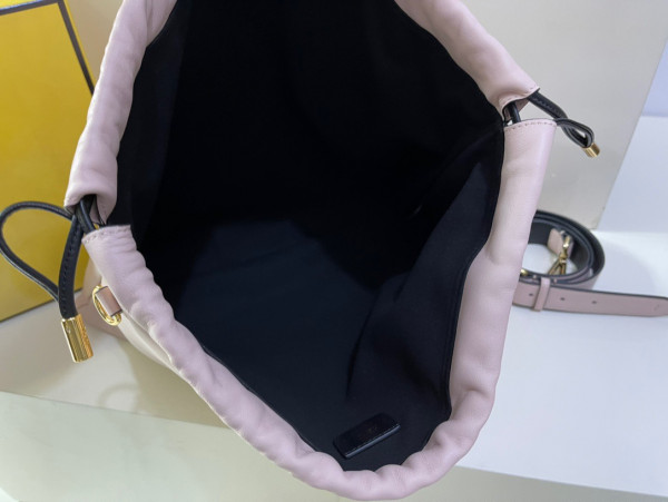 F**di pack medium pouch