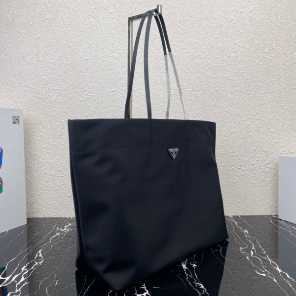 Pra*a re-nylon and saffiano leather tote bag