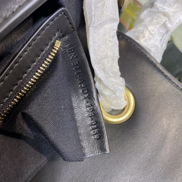 F**di baguette chain