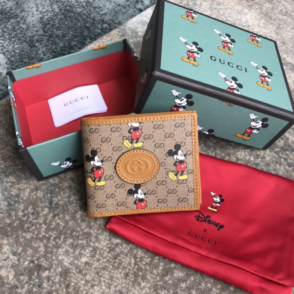 disney x G*u*i gg wallet