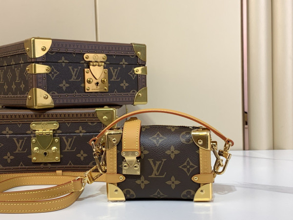 l0*is V*t0n pico side trunk -14*10*6.5cm