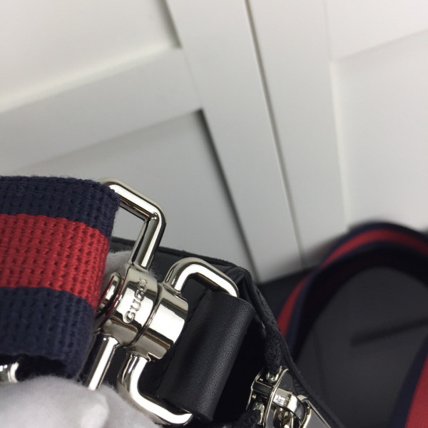 G*u*i night courrier gg messenger