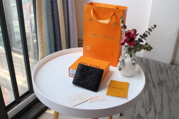 l0*is V*t0n slender wallet