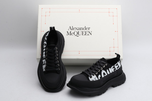 ale*d*r M*Q*en tread slick lace up