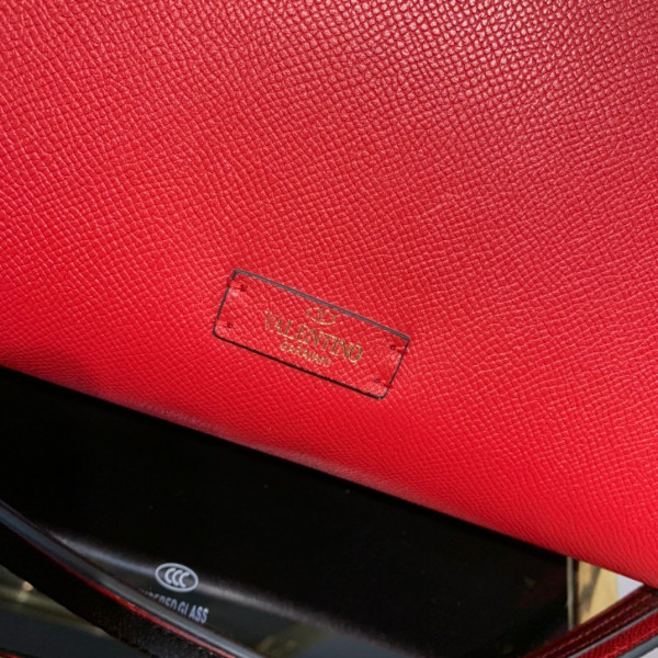 VALENTINO VSLING GRAINY CALFSKIN HANDBAG