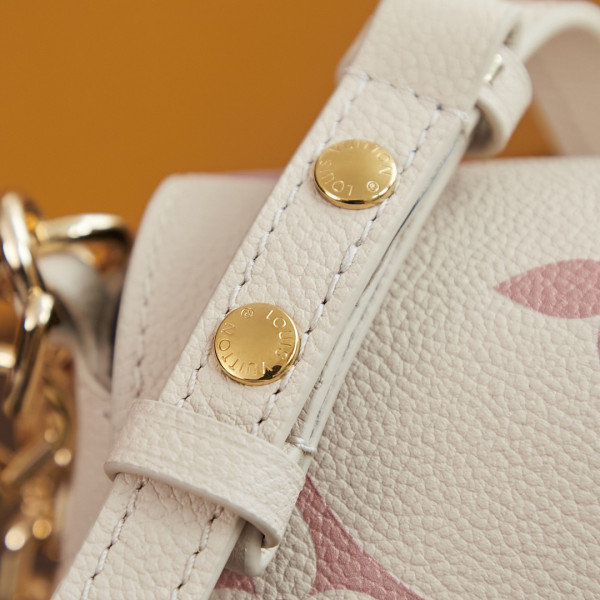 l0*is V*t0n favorite