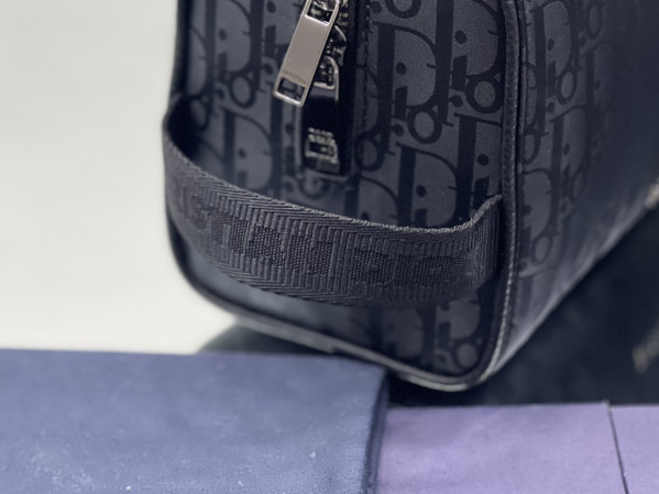 DIRO LINGOT TOILETRY BAG