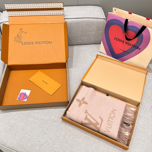 l0*is V*t0n reykjavik scarf