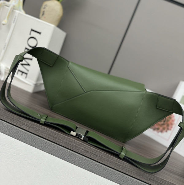 Lowee Small Puzzle Bag-24*16*10.5cm