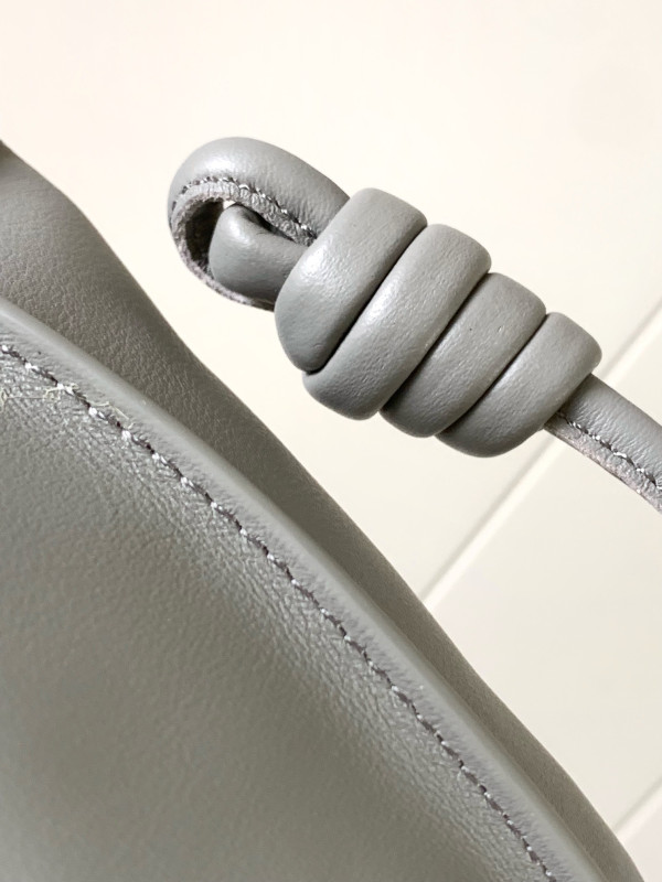 Lowee Flamenco clutch- 24.5*30*10.5cm