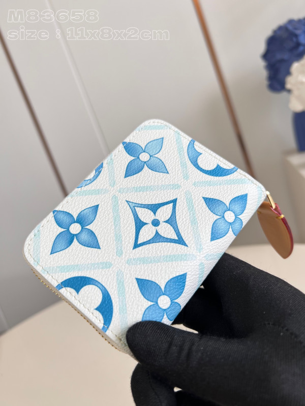 l0*is V*t0n slender wallet-11*8.5*2cm