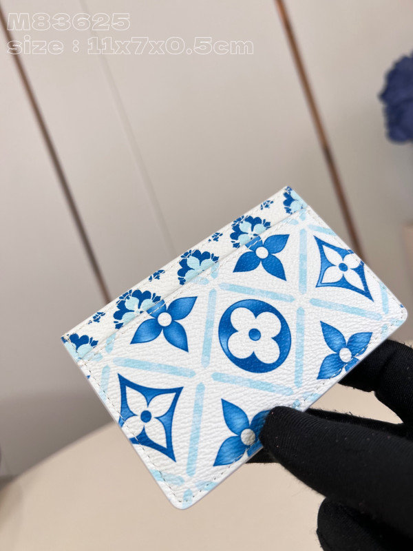 l0*is V*t0n card holder-11*7*0.5cm