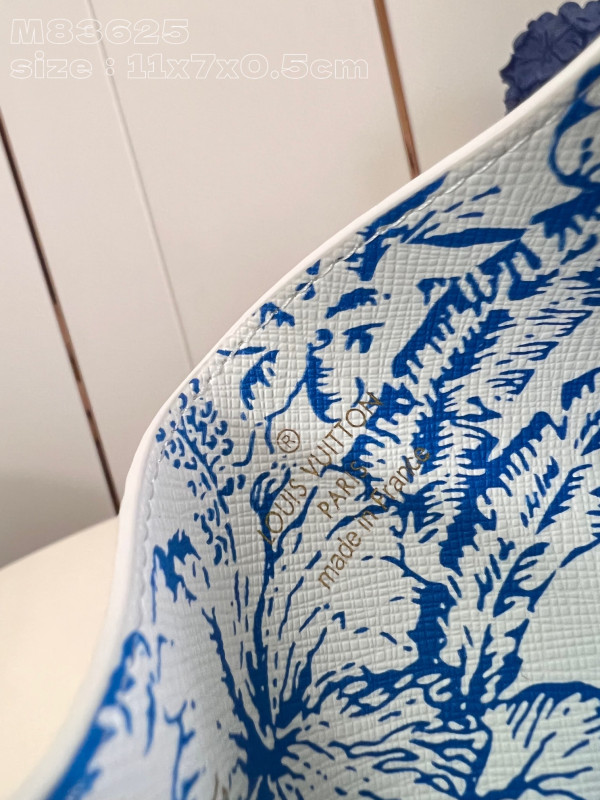 l0*is V*t0n card holder-11*7*0.5cm