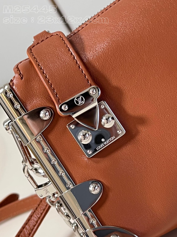 l0*is V*t0n slim trunk-23*12*4cm