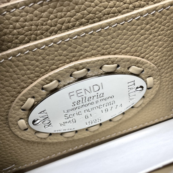 F**di peekaboo iseeu petite-20x11x15cm