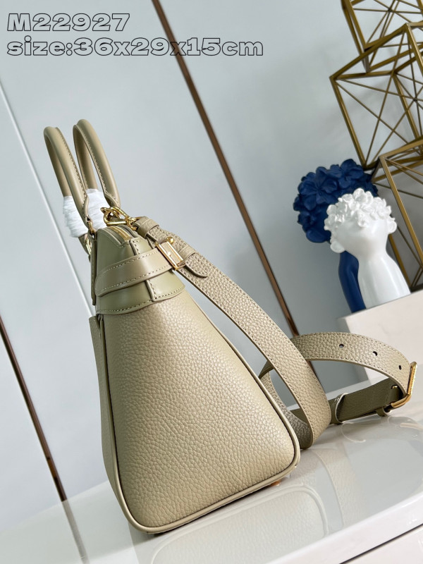 l0*is V*t0n vendome mm