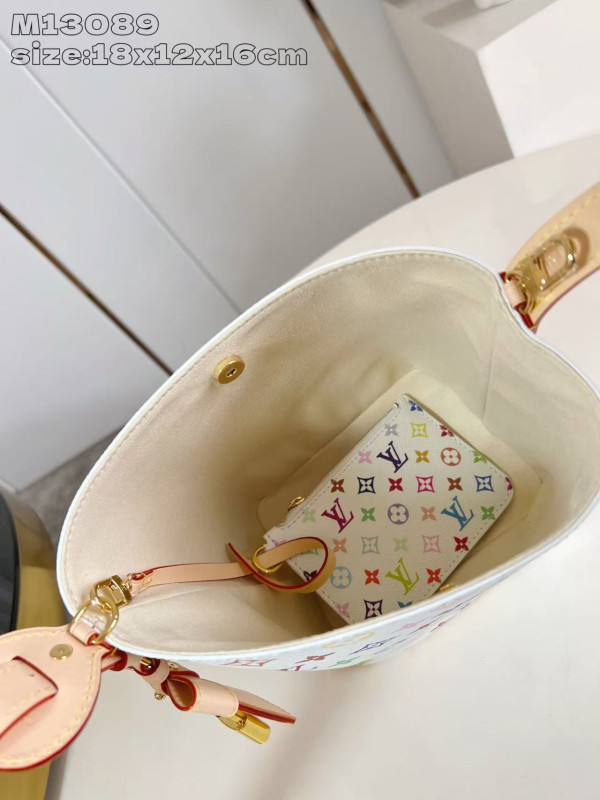 l0*is V*t0n all in bb