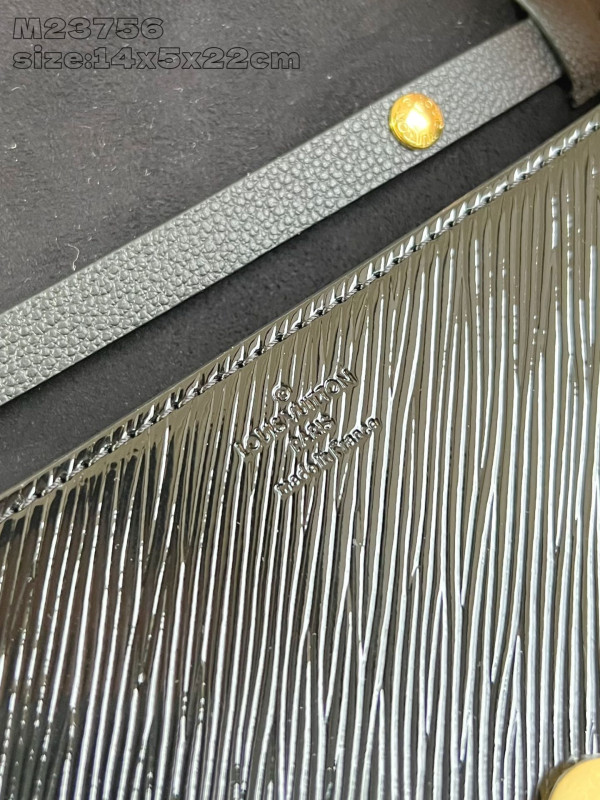 l0*is V*t0n pochette l0*ise-14*5*22cm