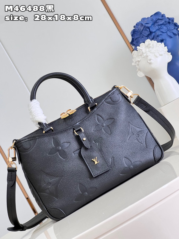 l0*is V*t0n trianon pm