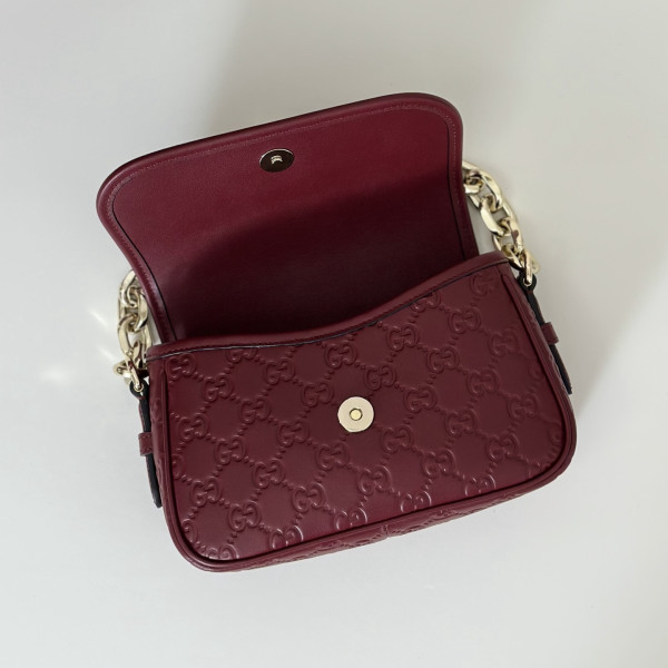 G*u*i gg emblem small shoulder bag - 20.5*13*7cm