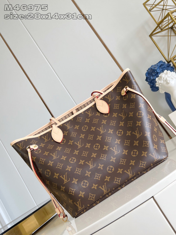 l0*is V*t0n neverfull mm-31*28*14cm