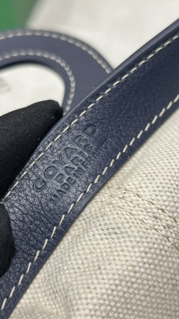 Go*ard beluga - 23×18.5×8cm