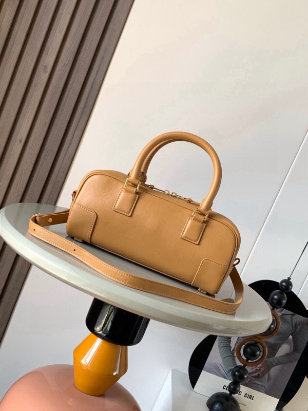 L0ew* amazona 23 cropped bag in nappa calfskin - 23*10*11cm