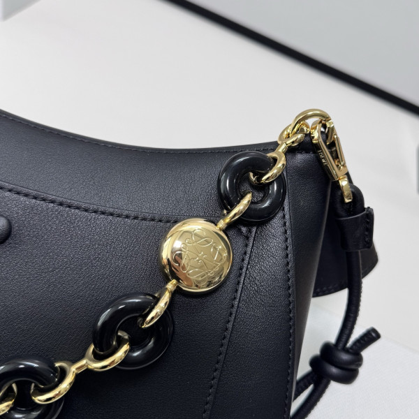 L0ew* medium ola bag in smooth calfskin - 26*18*13cm