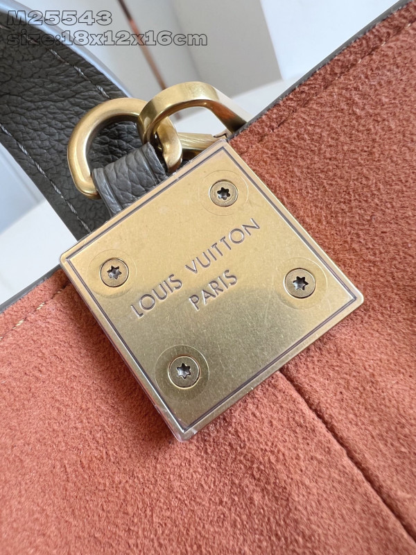 l0*is V*t0n low key all in bb