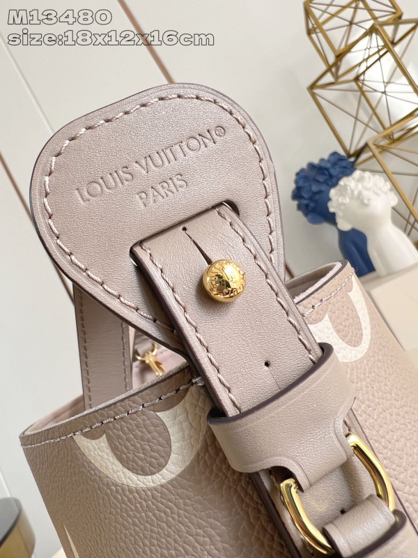 l0*is V*t0n all in bb