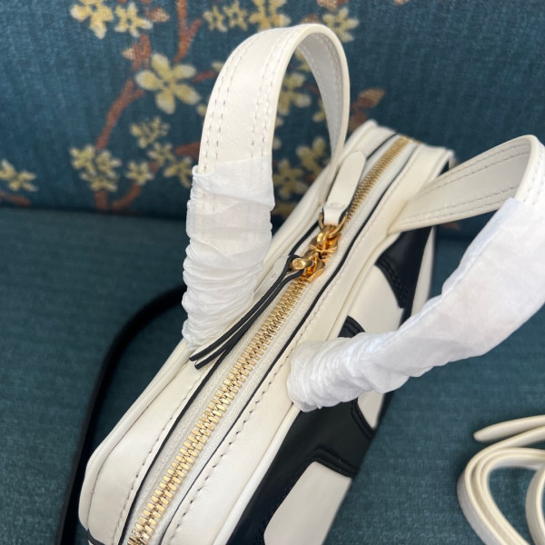 valentino garavani viva S*perstar - 23*16*8cm