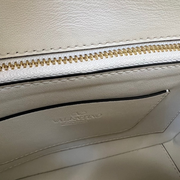 VALENTINO GARAVANI QUILTIE - 23*17*8CM