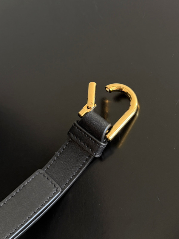 bo*te*ga Ve*ne*ta andiamo bucket