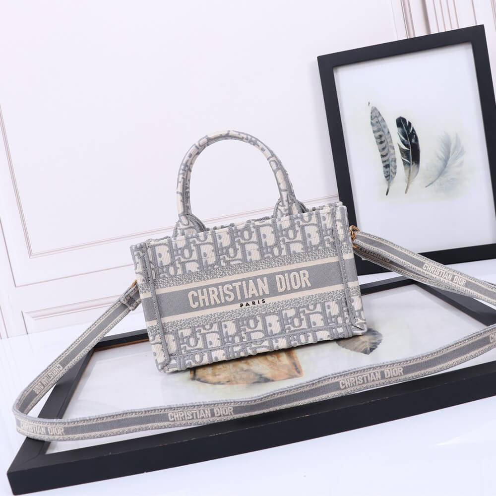 mini D*or book tote