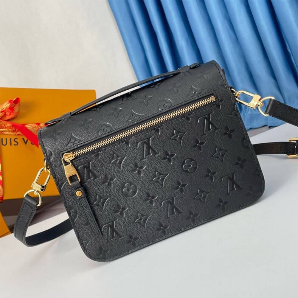 LV Pochette Métis