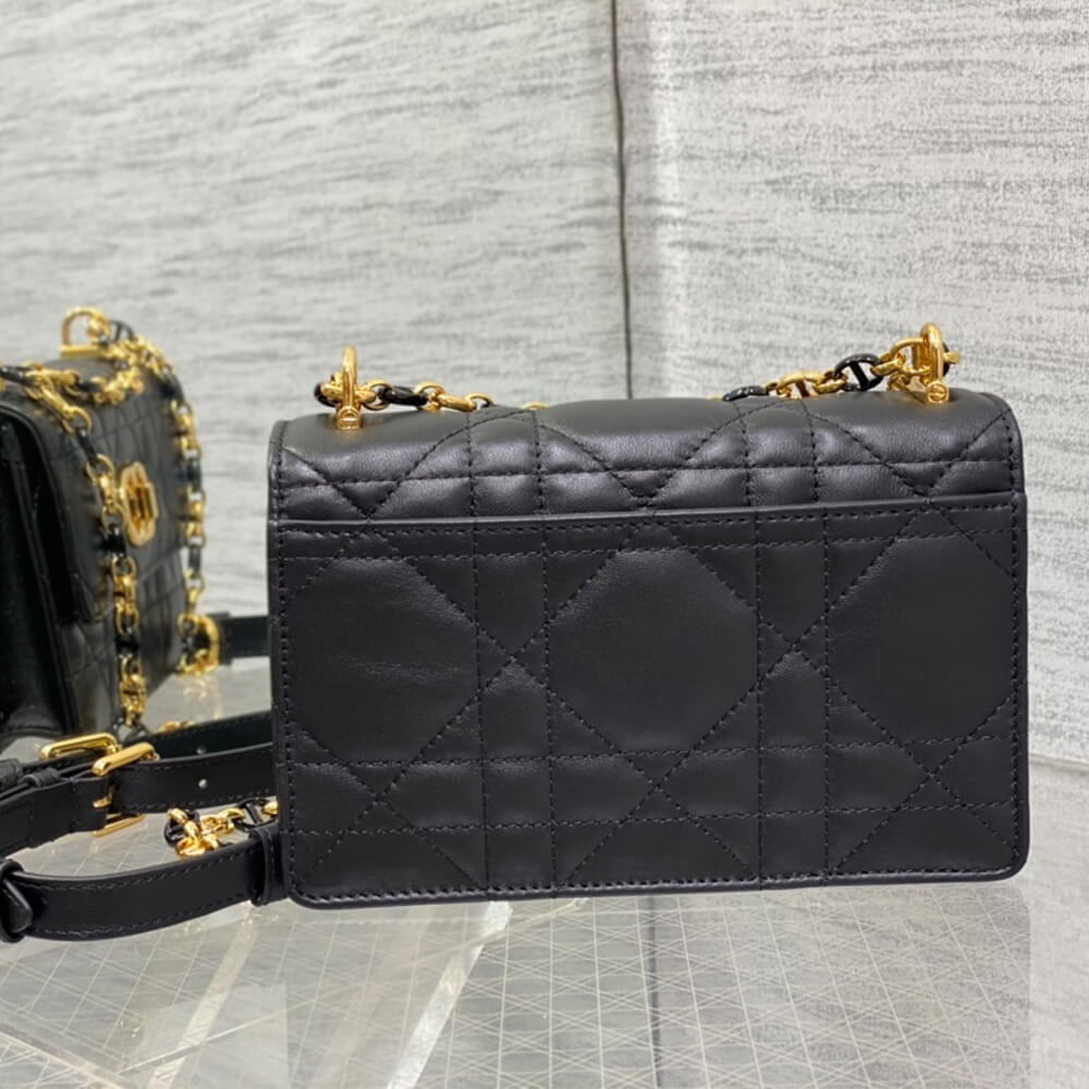 D*or miss caro mini bag