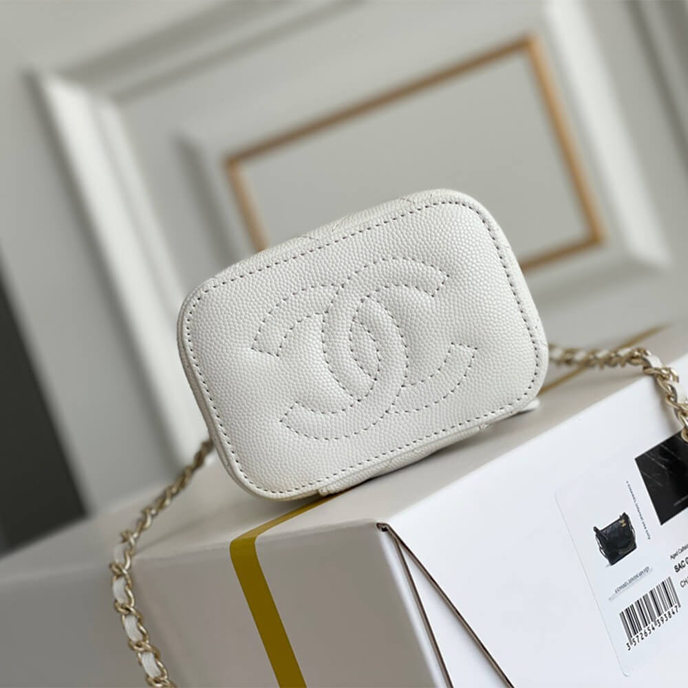 Ch*el chain cosmetic bag