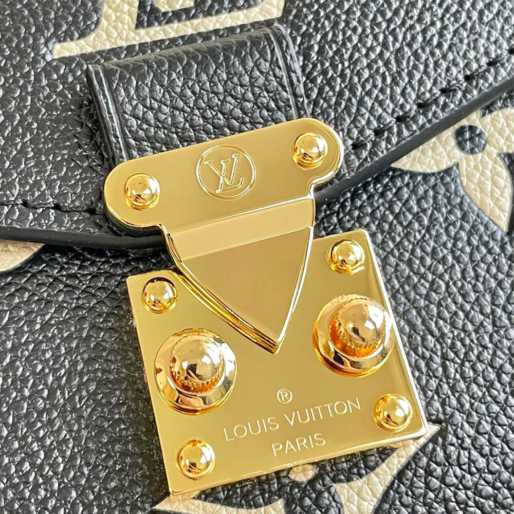 LV Pochette Métis East West