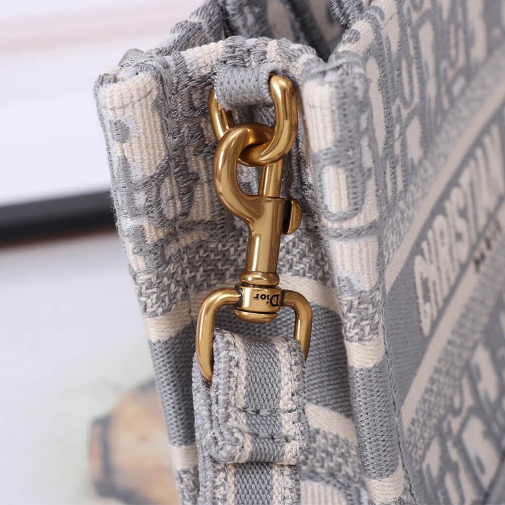 mini D*or book tote